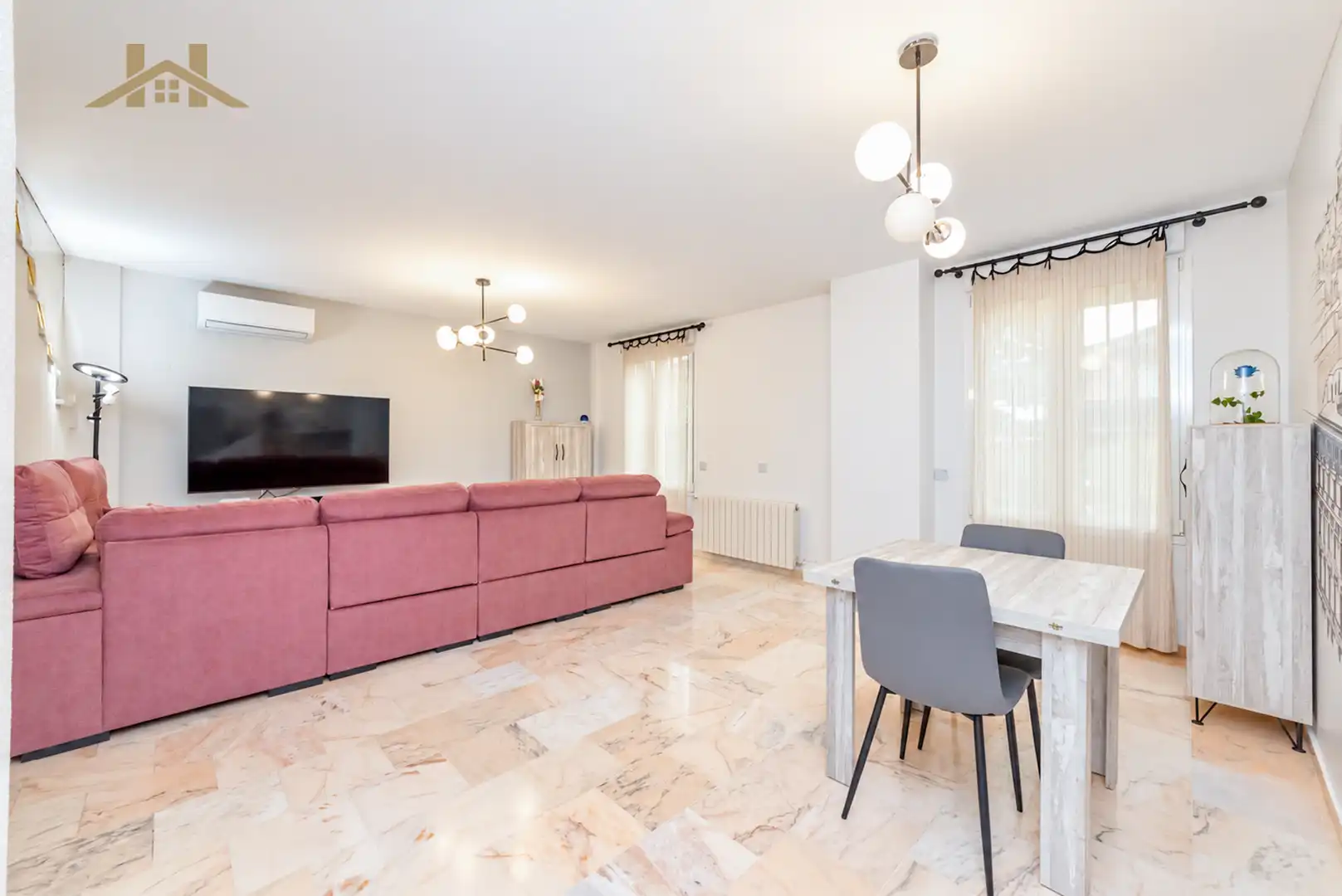 Detached house with terrace for sale in Calle Taeña, imagen 8