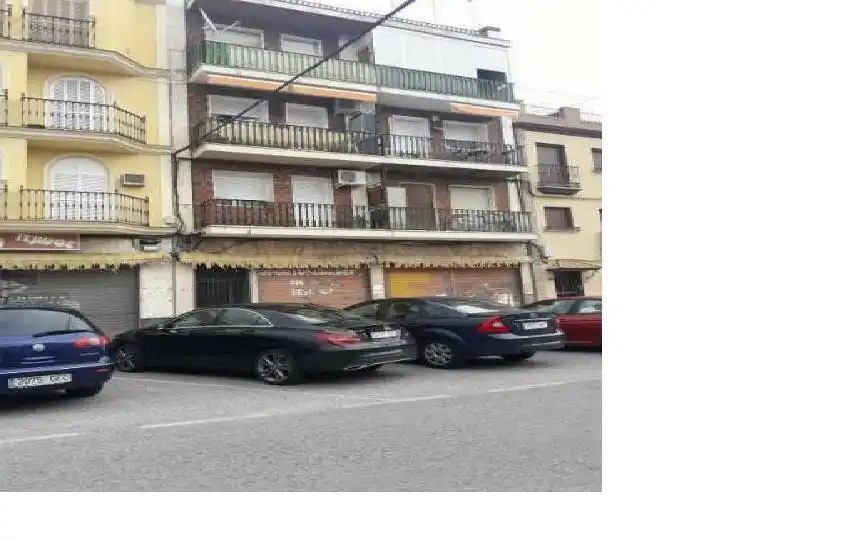 Local comercial en venda a A-8001 26