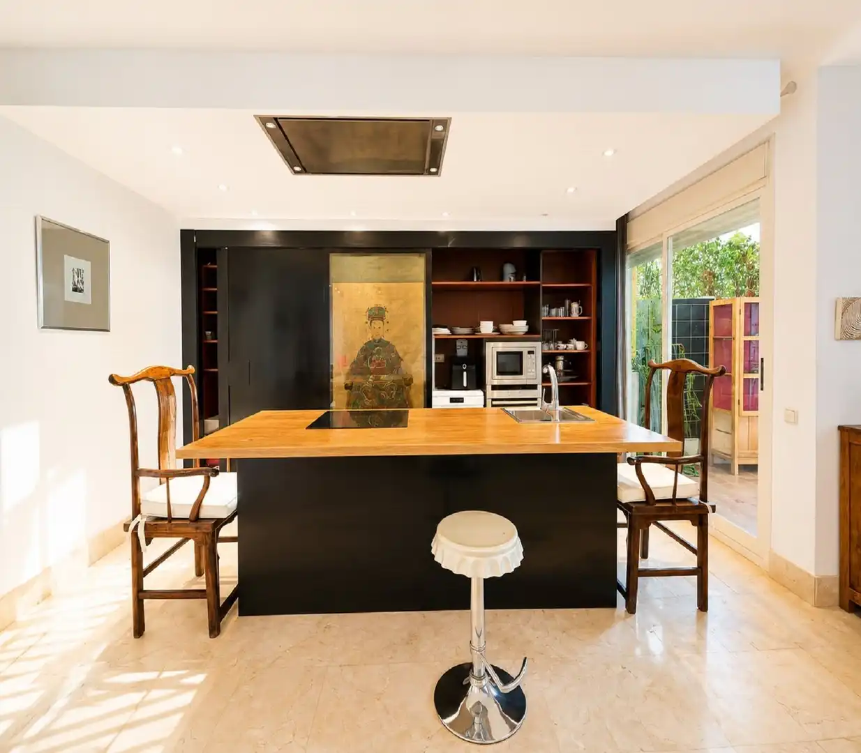 Cuina de Apartament en venda en Marbella amb Aire condicionat, Jardí privat i Terrassa