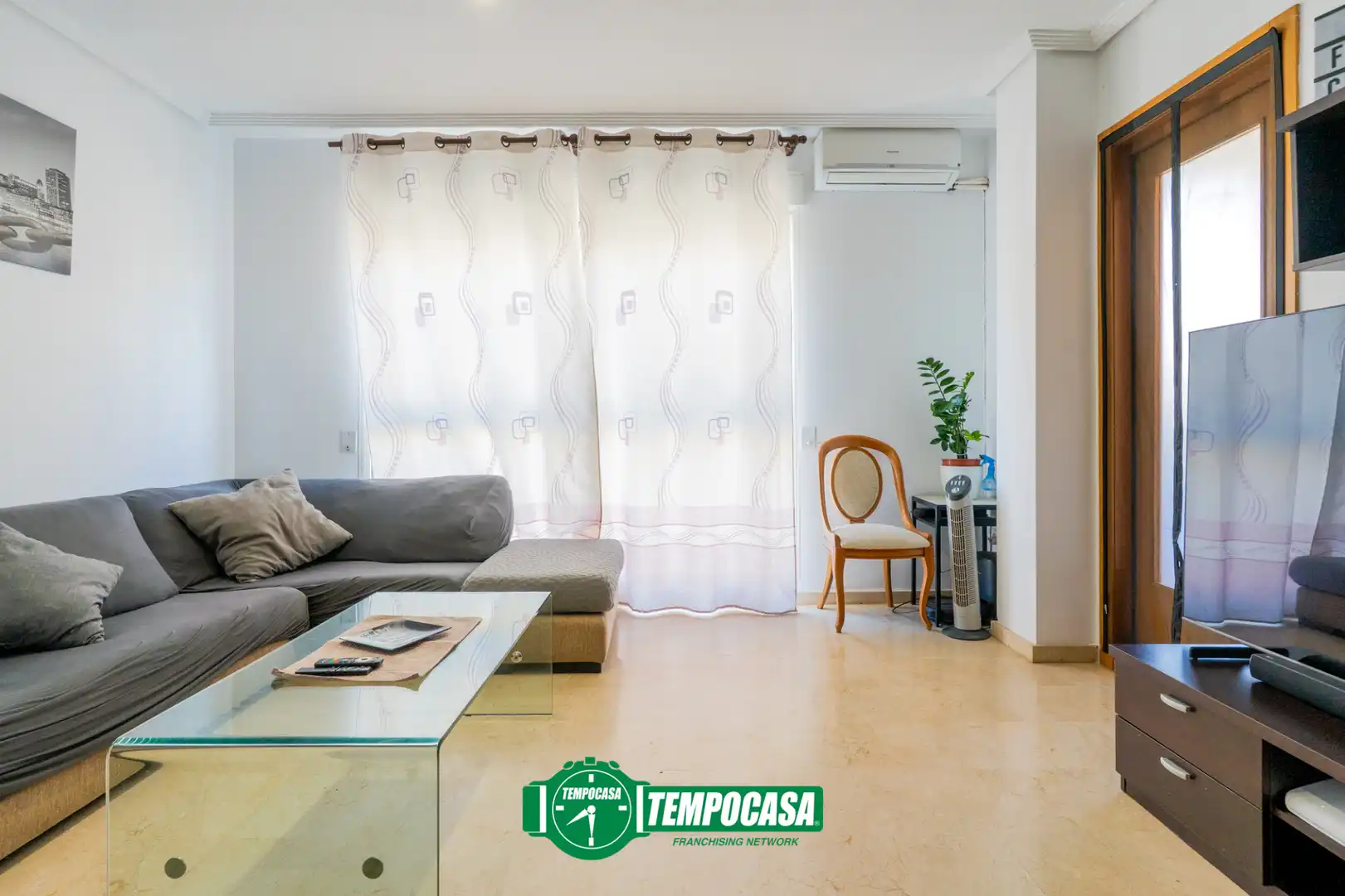 Living room of Flat for sale in Catarroja  with Air Conditioner, Heating and Balcony