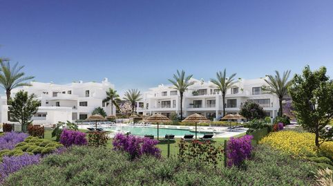 Foto 2 de Ático en venta en Guadalobón, Estepona
