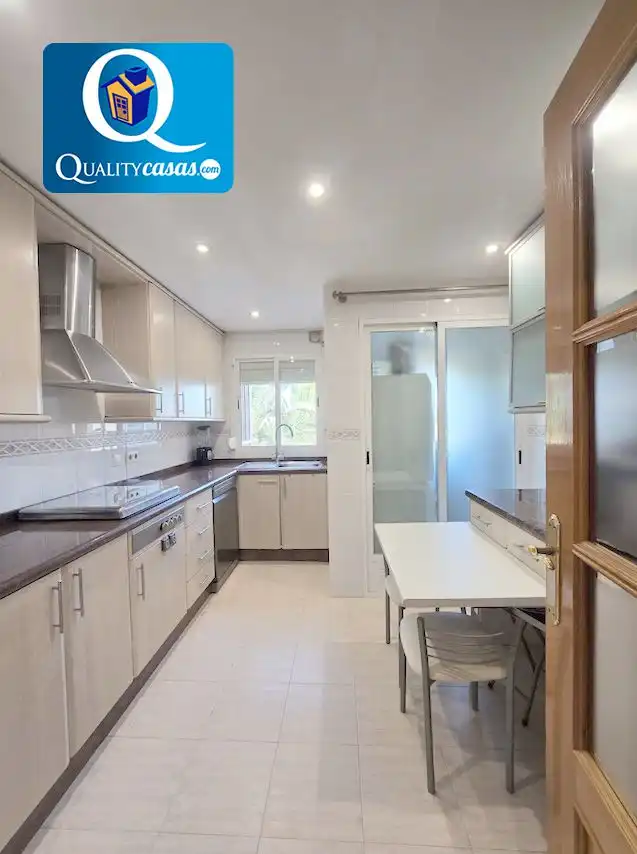 Cocina de Apartamento en venta en El Campello con Aire acondicionado, Calefacción y Trastero
