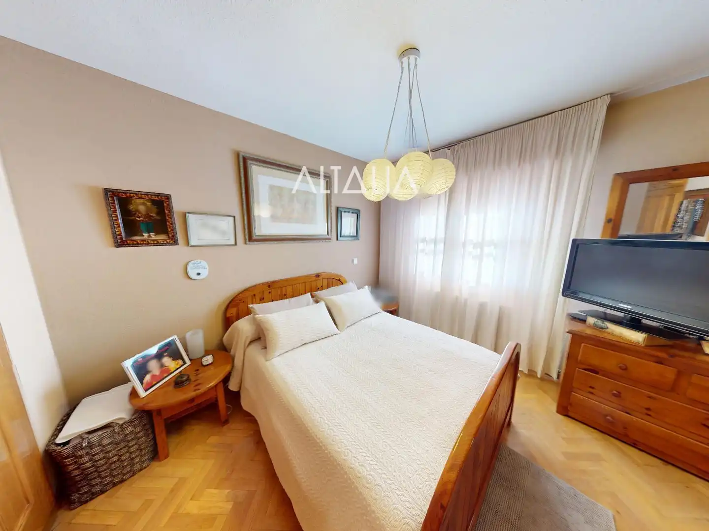 Bedroom of Detached homes for sale in Cuenca  with Heating, Terrace and Storage room
