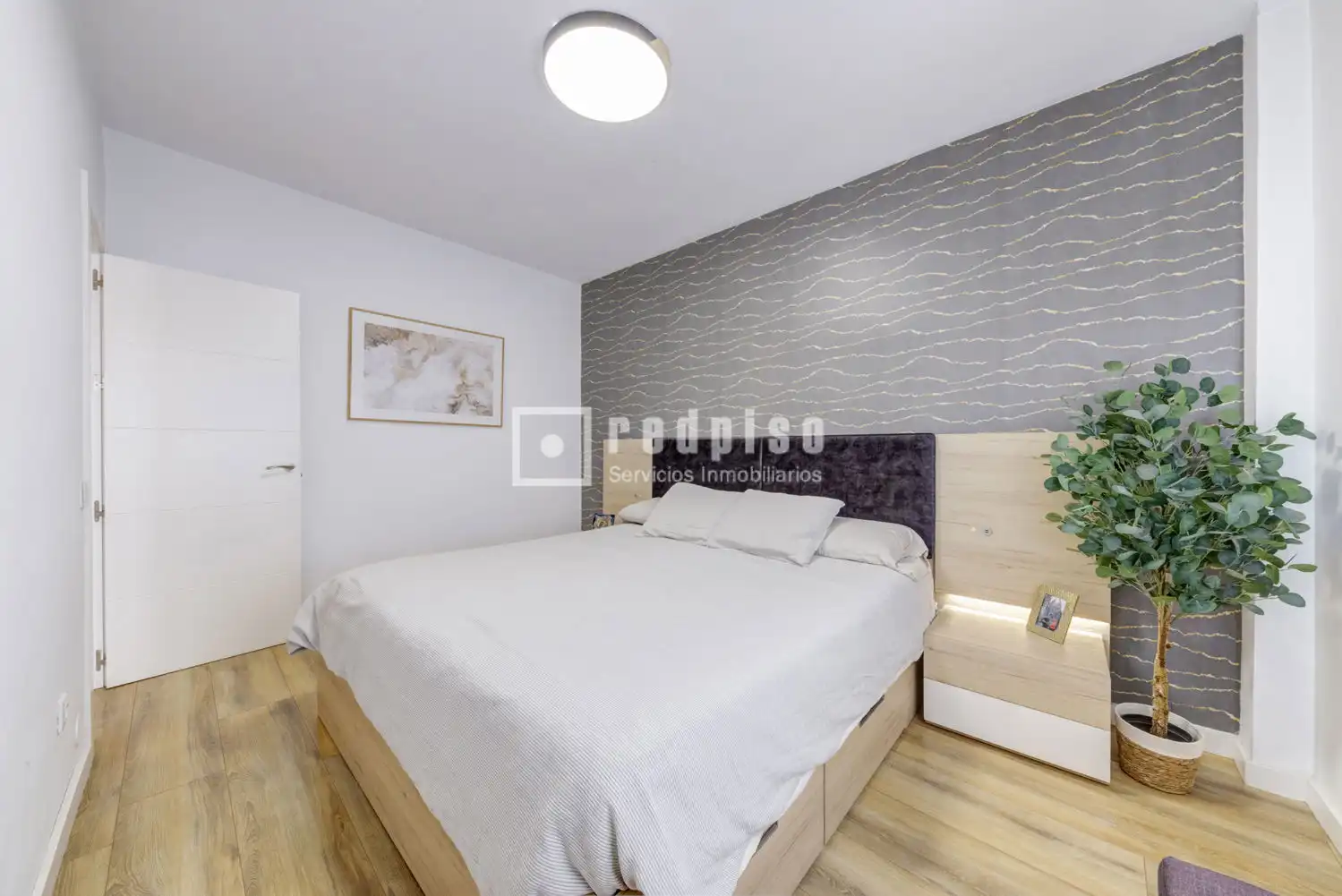 Bedroom of Flat for sale in Pozuelo de Alarcón  with Air Conditioner, Heating and Terrace