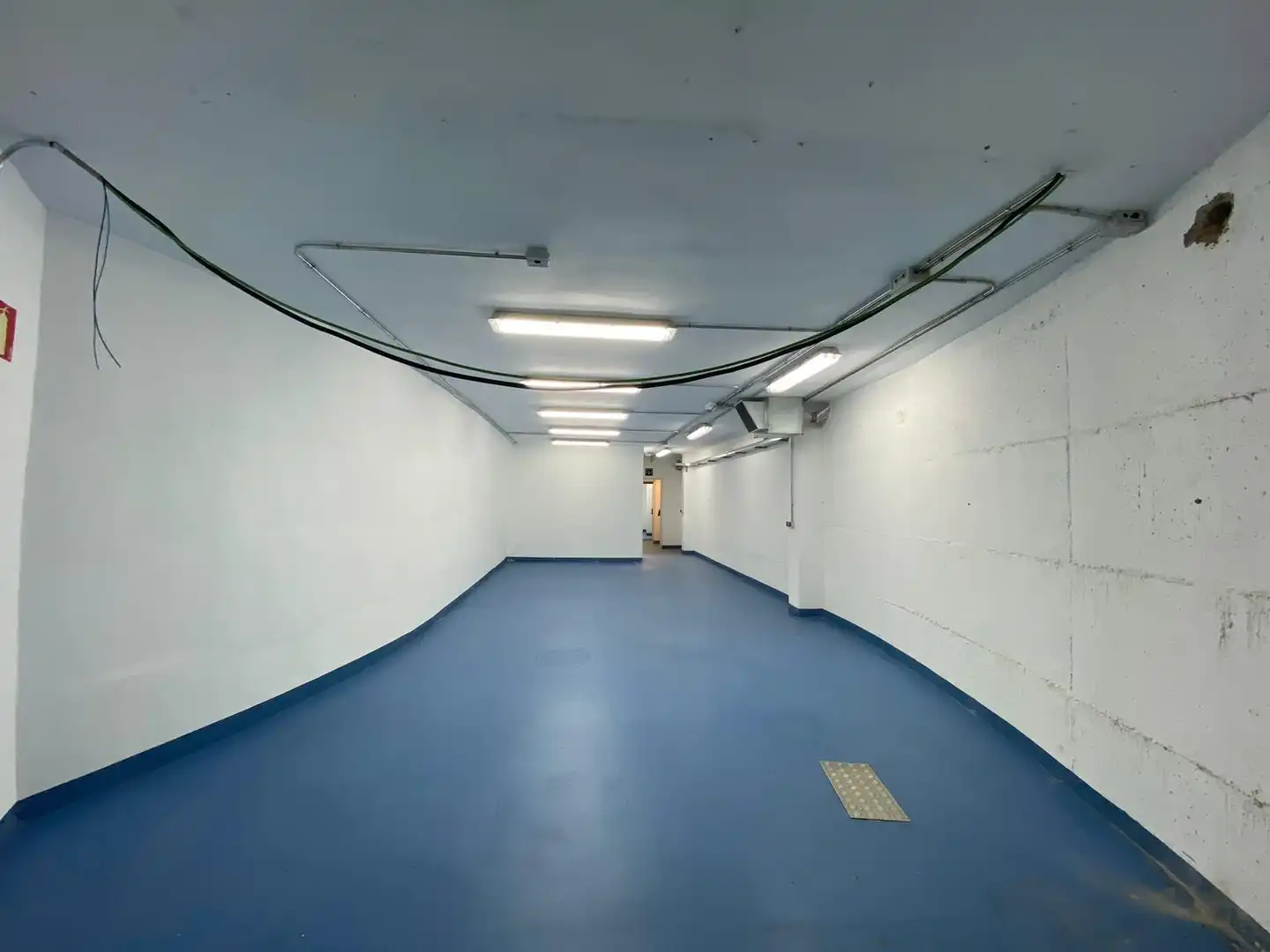 Nave industrial en venta en Torres de la Alameda