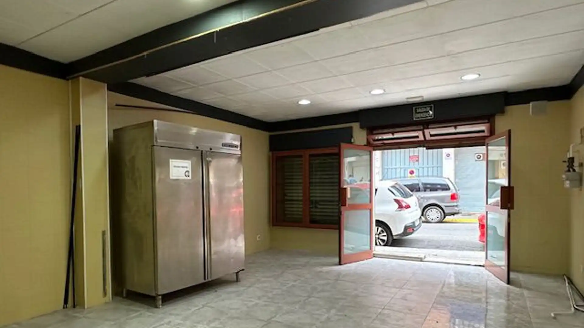 Local de alquiler en Sant Boi de Llobregat