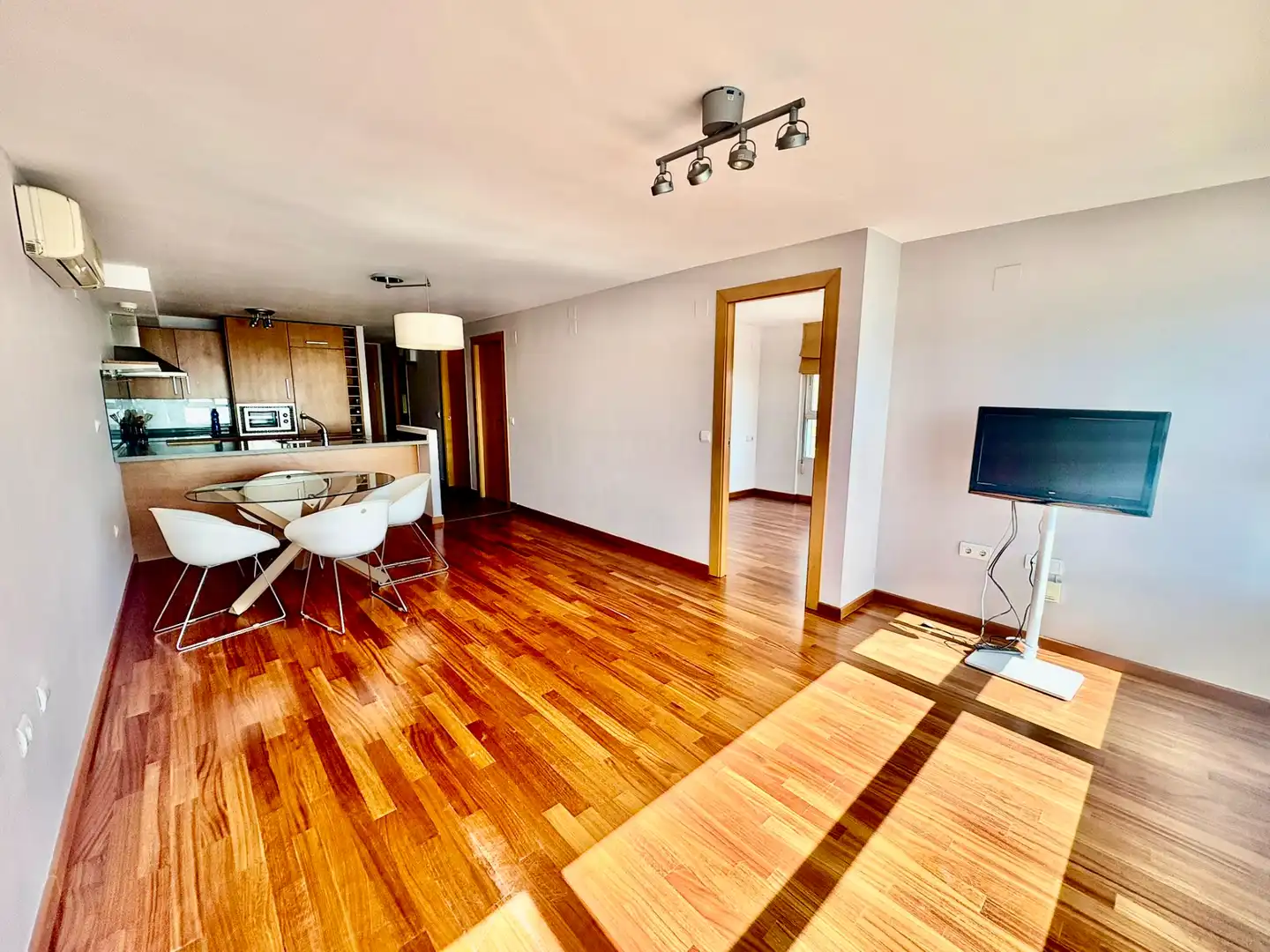 Piso con ascensor en venta en Carrer Sol Naixent, imagen 6