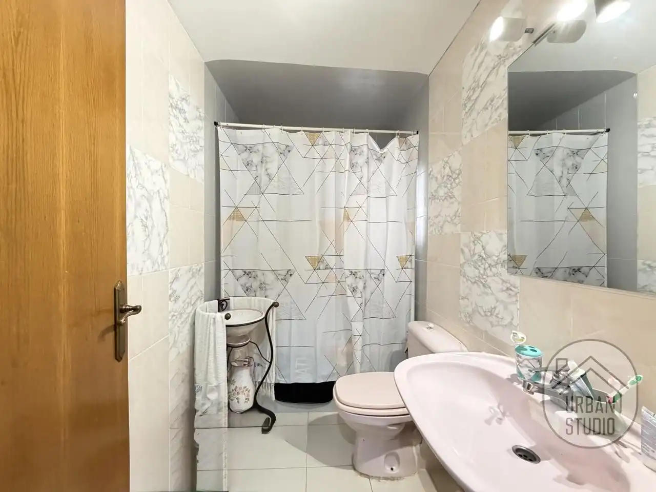 Baño de Piso en venta en Alicante / Alacant con Terraza