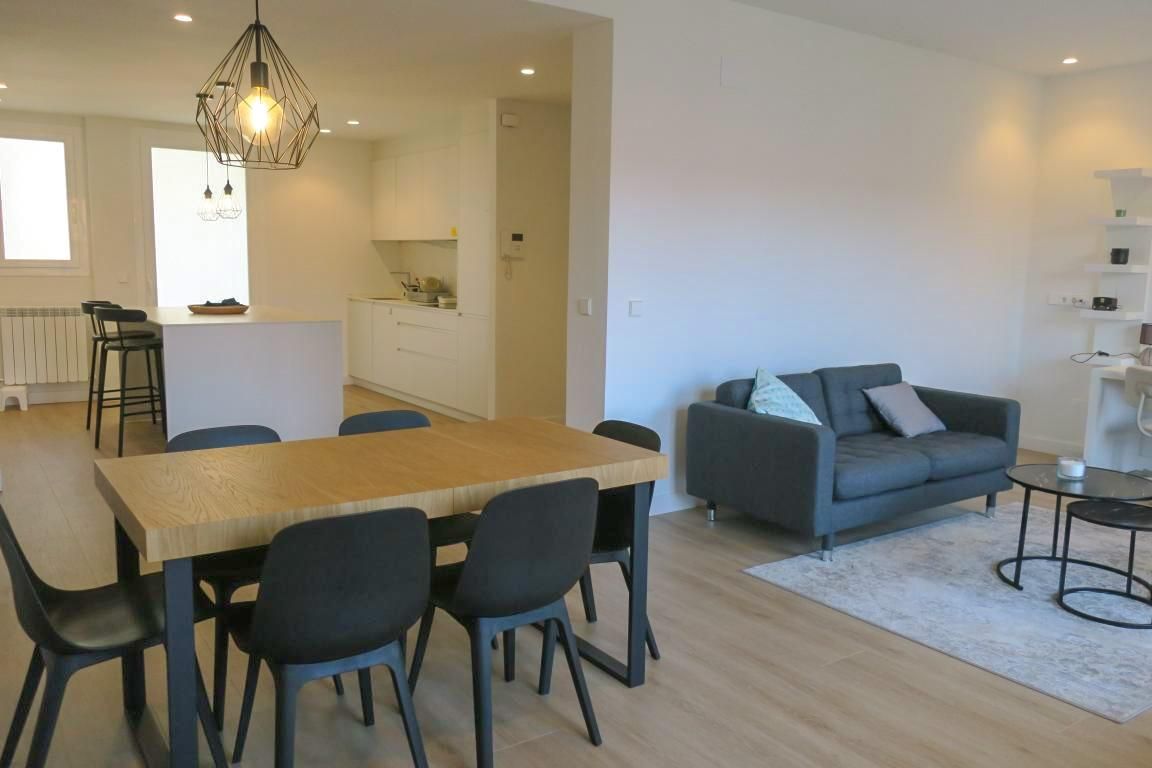 Dining room of Flat for rent in  Pamplona / Iruña  with Heating, Parquet flooring and Furnished