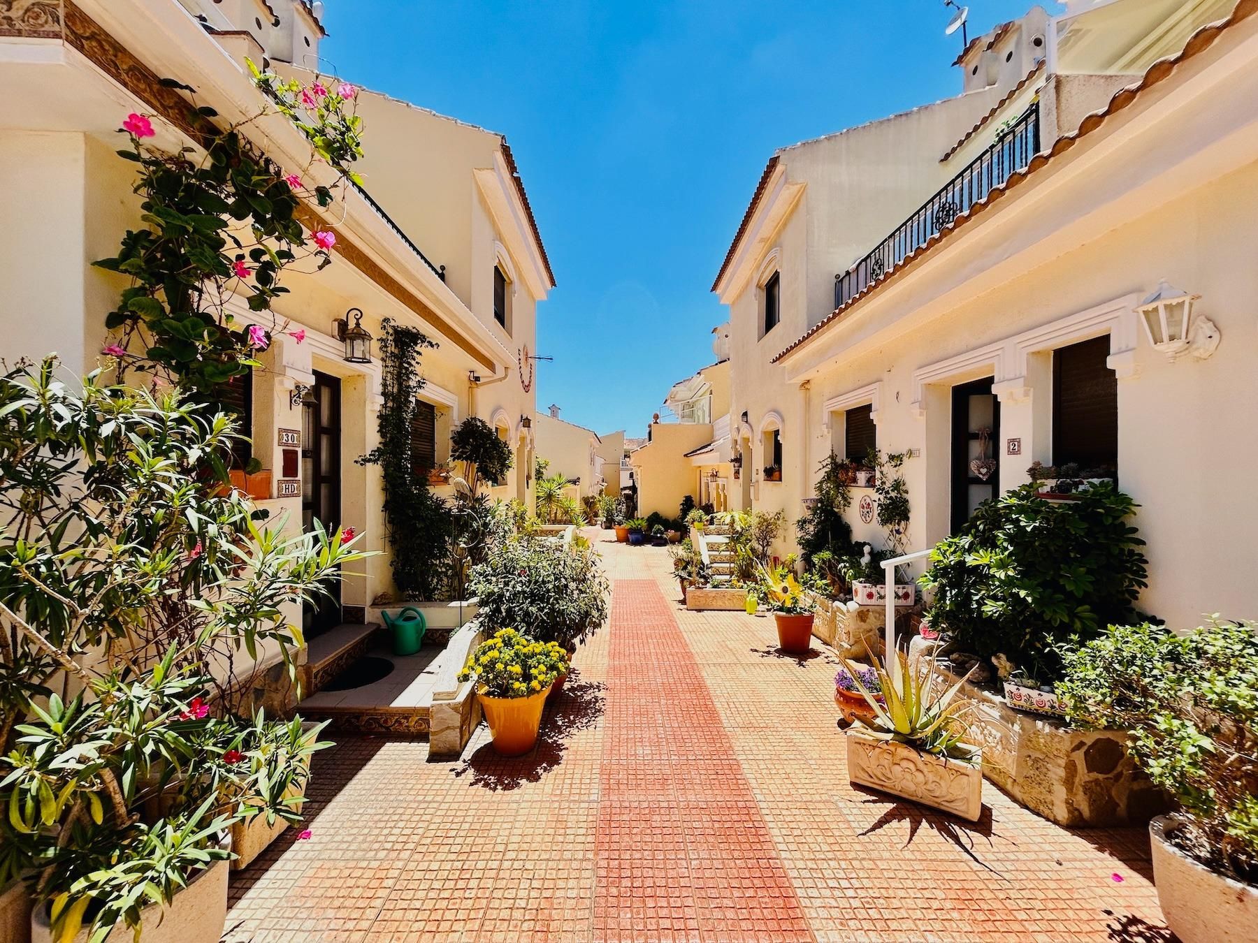 Vista exterior de Apartament en venda en Rojales amb Terrassa i Balcó