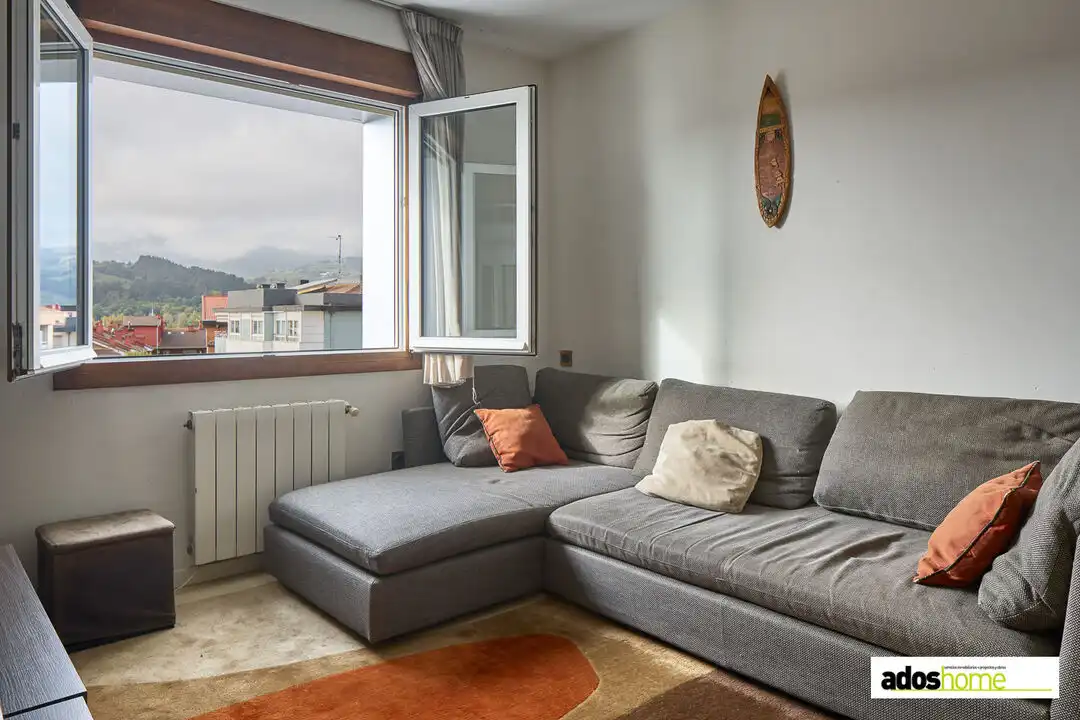 Living room of Flat for sale in Zarautz, Gipuzkoa