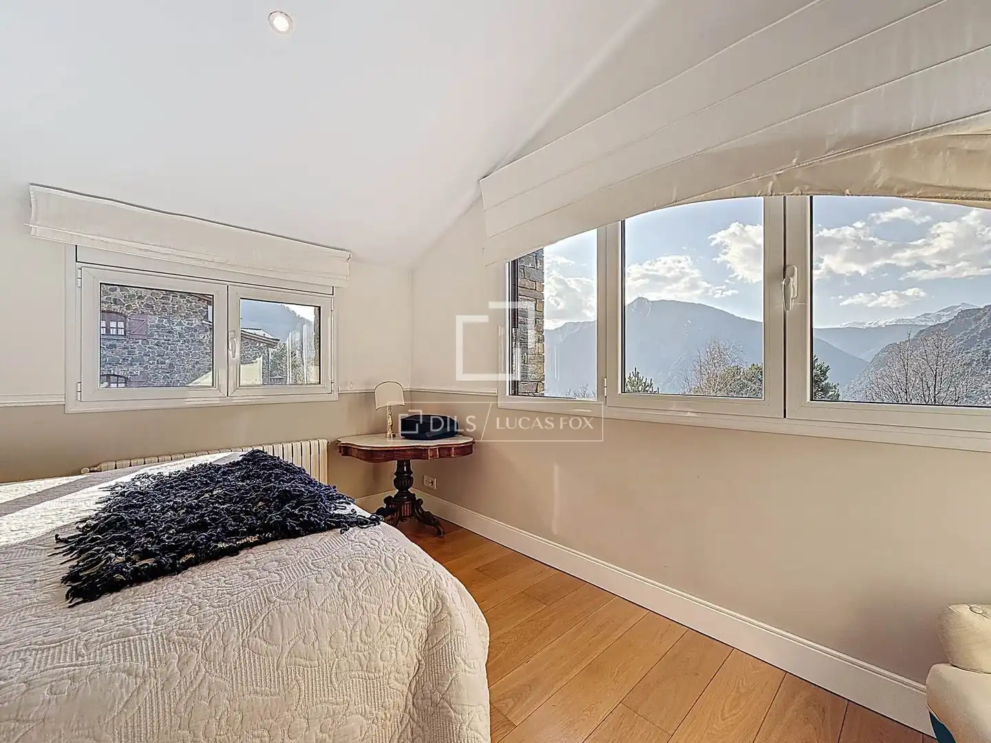 Habitación de Casa o chalet en venta en Escaldes – Engordany con Calefacción, Jardín privado y Parquet