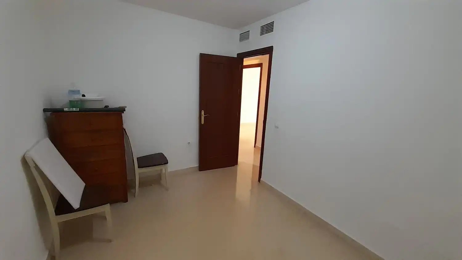 Schlafzimmer von Wohnung zum Verkauf in Málaga mit Klimaanlage, Privatgarten und Terrasse