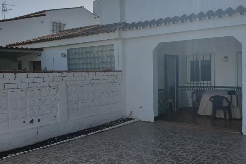 Foto 1 de Casa o xalet en venda a Avenida de Luxemburgo, San Andrés Golf, Cádiz