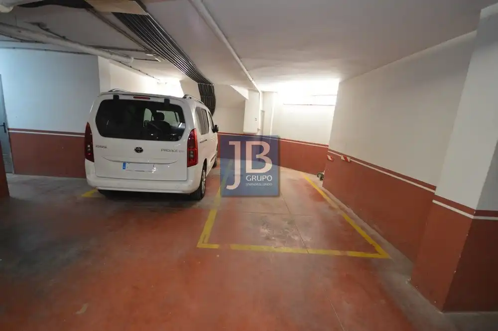 Parking de Piso en venta en La Llosa de Ranes con Aire acondicionado, Horno y Balcón
