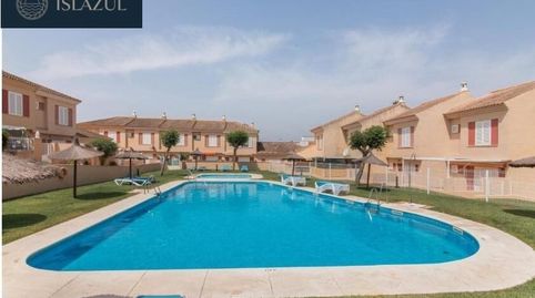 Foto 3 von Einfamilien-Reihenhaus zum Verkauf in Redondela, Isla Cristina