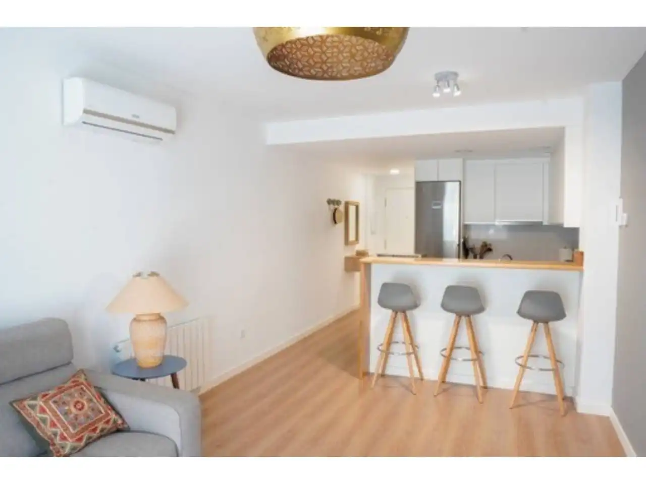 Flat for rent in Calle de les pinyes, 4, Marítim