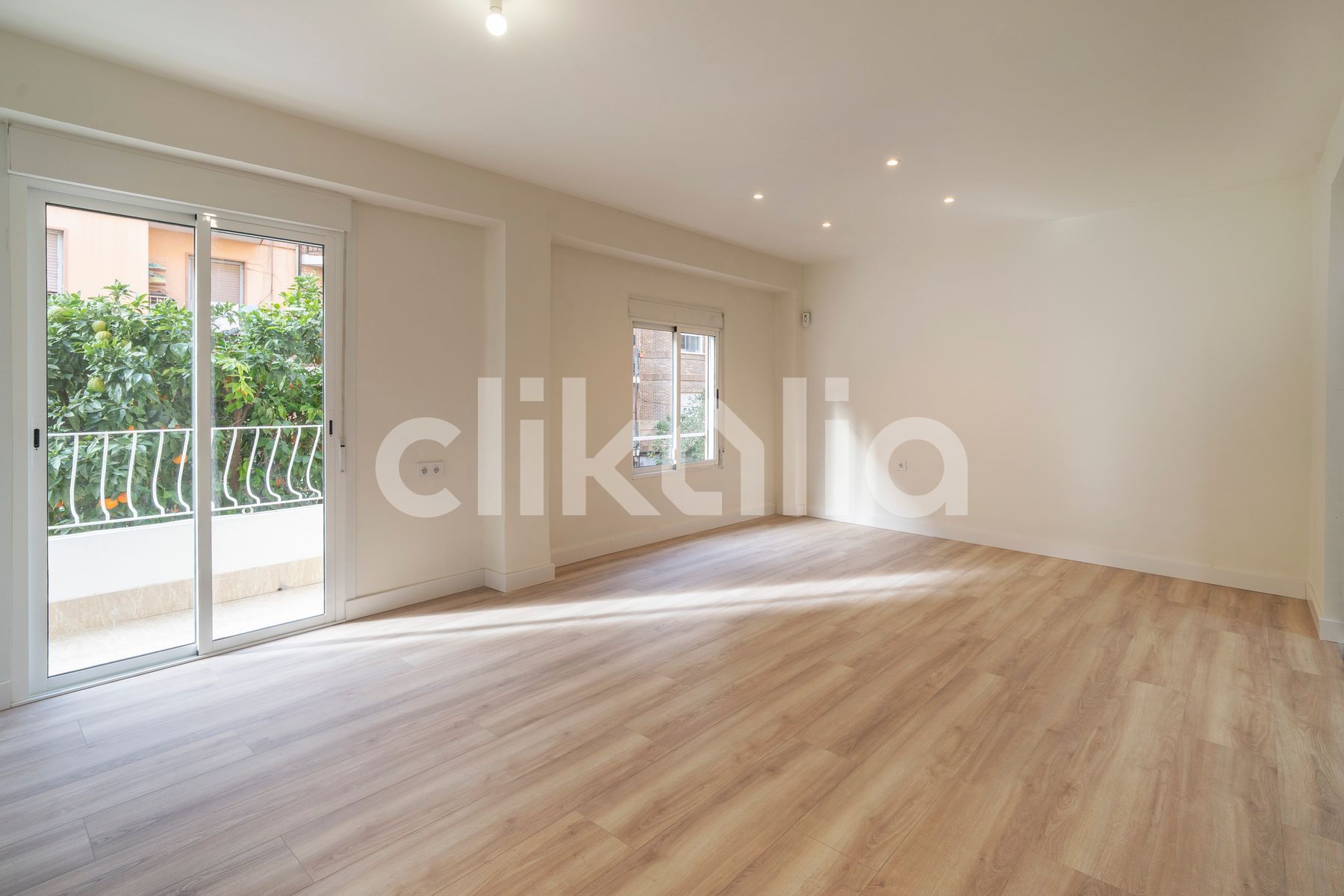 Living room of Flat to rent in  Valencia Capital  with Air Conditioner and Terrace