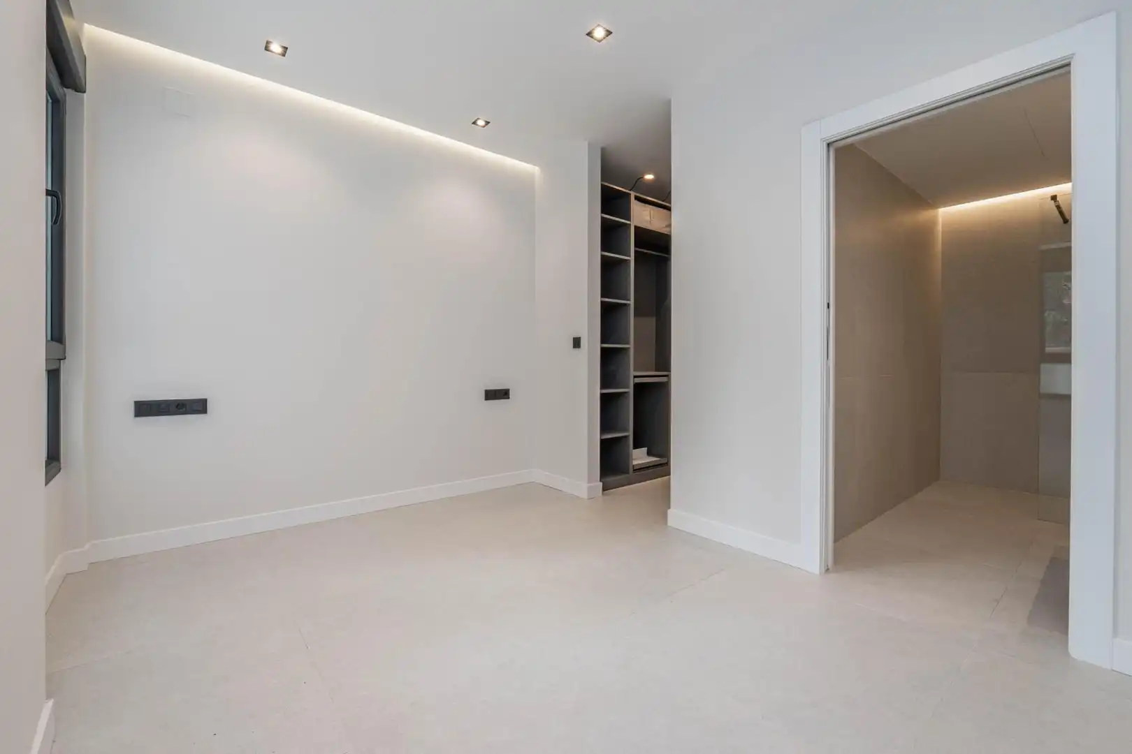 Piso en venta en Granada con Aire acondicionado y Calefacción
