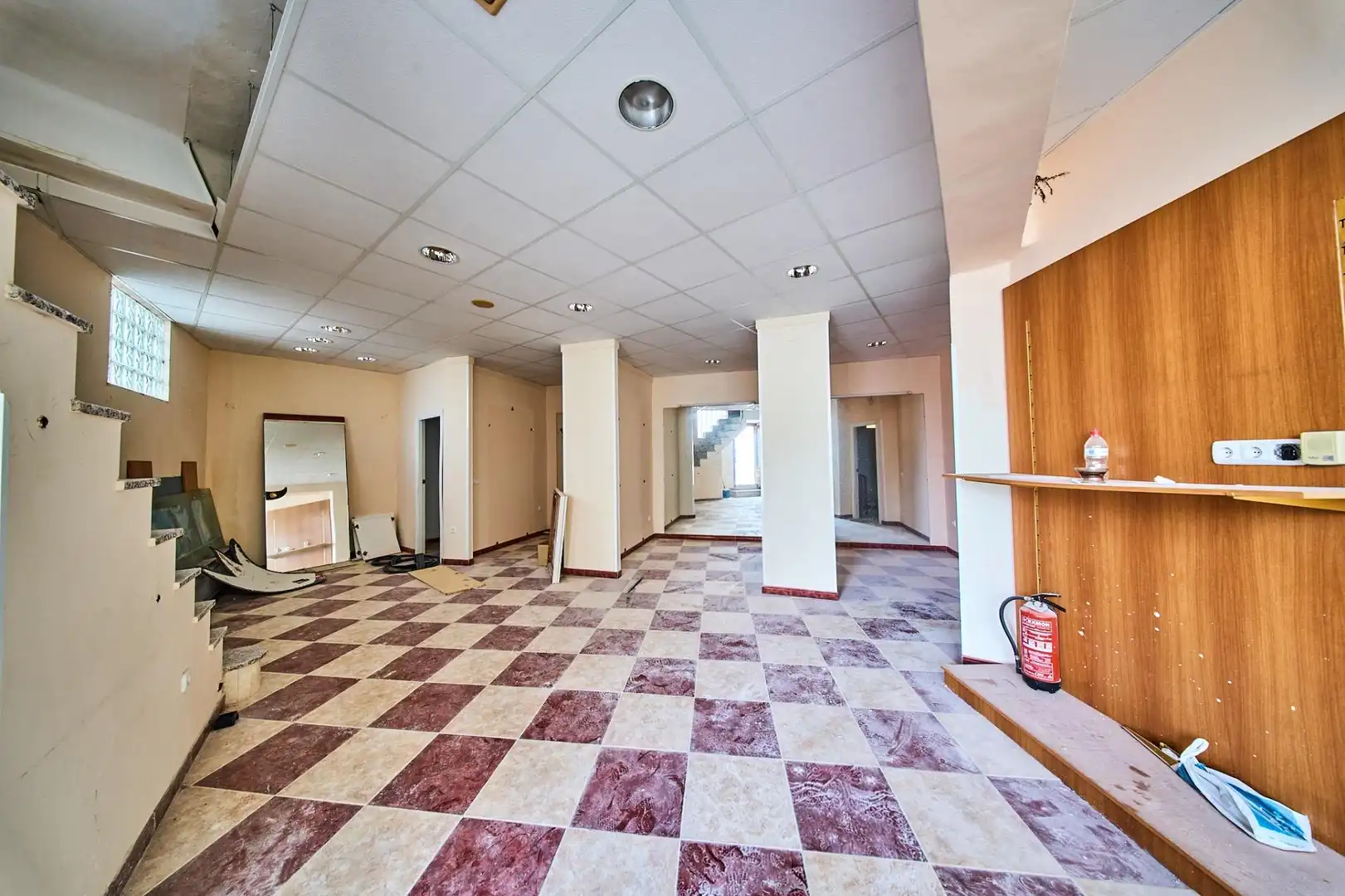 Local en venta en Baza