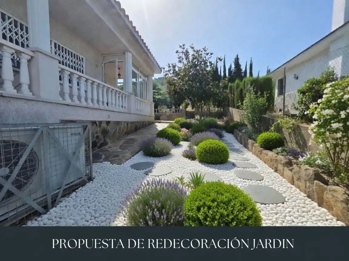 Jardín de Casa o chalet en venta en Vallirana con Aire acondicionado, Calefacción y Jardín privado