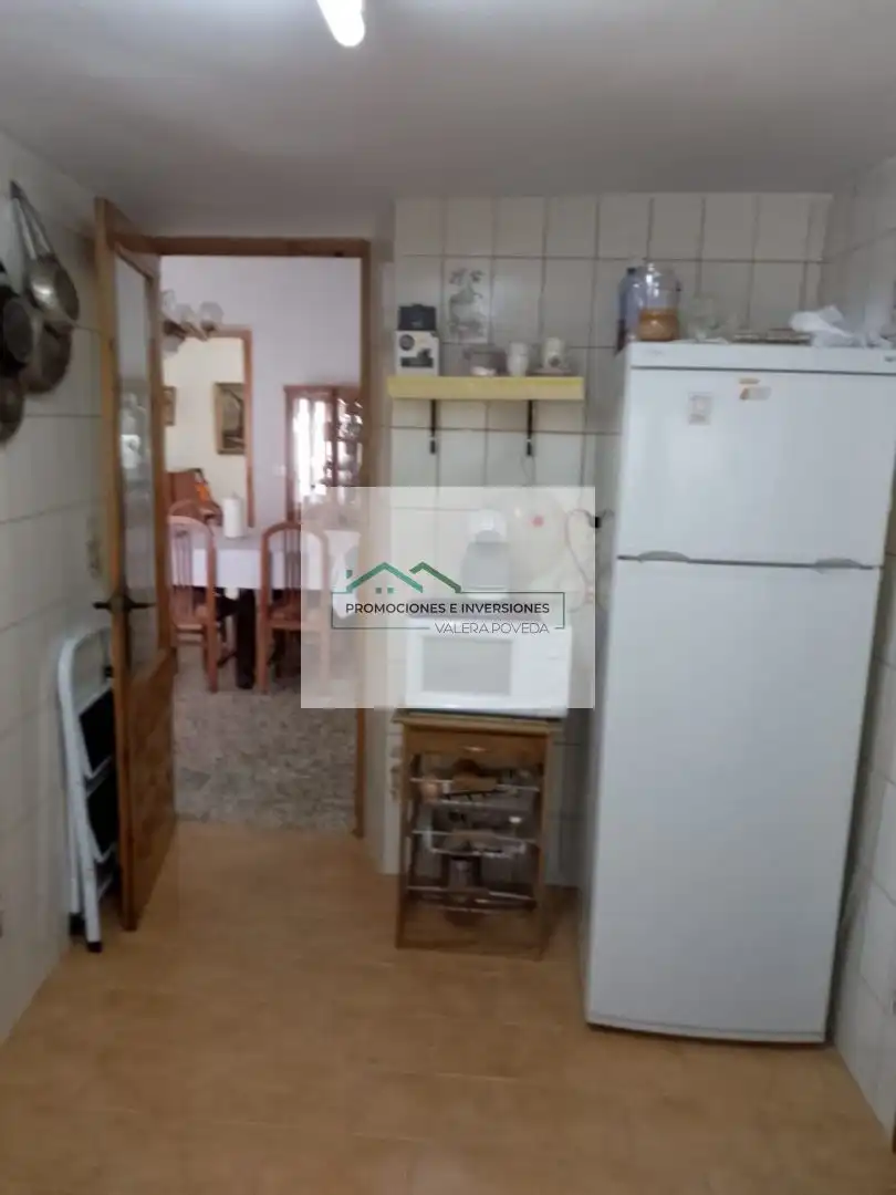 Cuina de Casa o xalet en venda en Solera de Gabaldón amb Jardí privat i Moblat