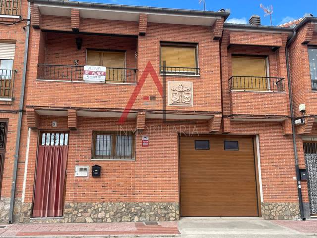 Casa-chalet en Venta en Carretera de Coca, 9 en Nava de la Asunción