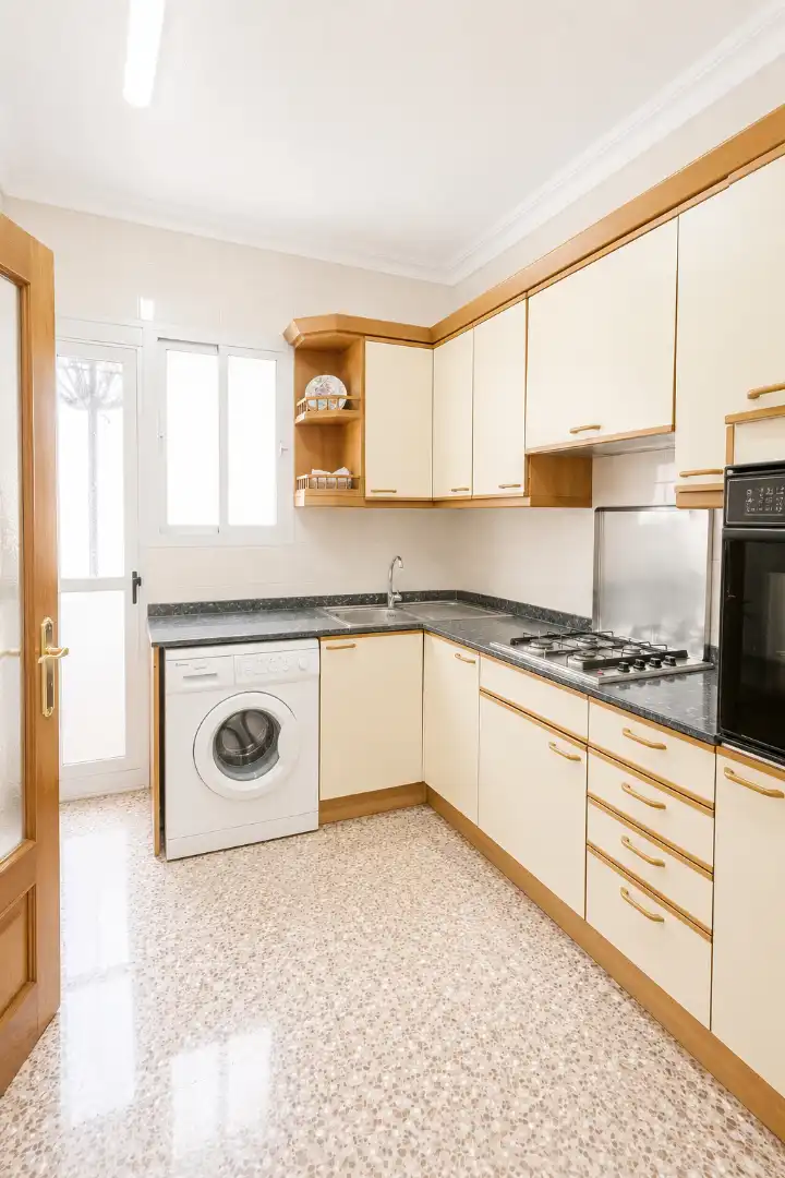 Cocina de Piso en venta en Alcantarilla con Amueblado, Horno y Lavadora