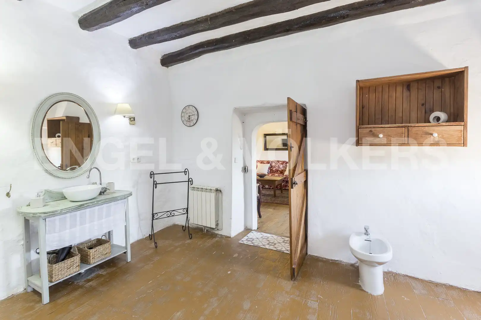 Baño de Finca rústica en venta en Subirats con Calefacción, Jardín privado y Parquet
