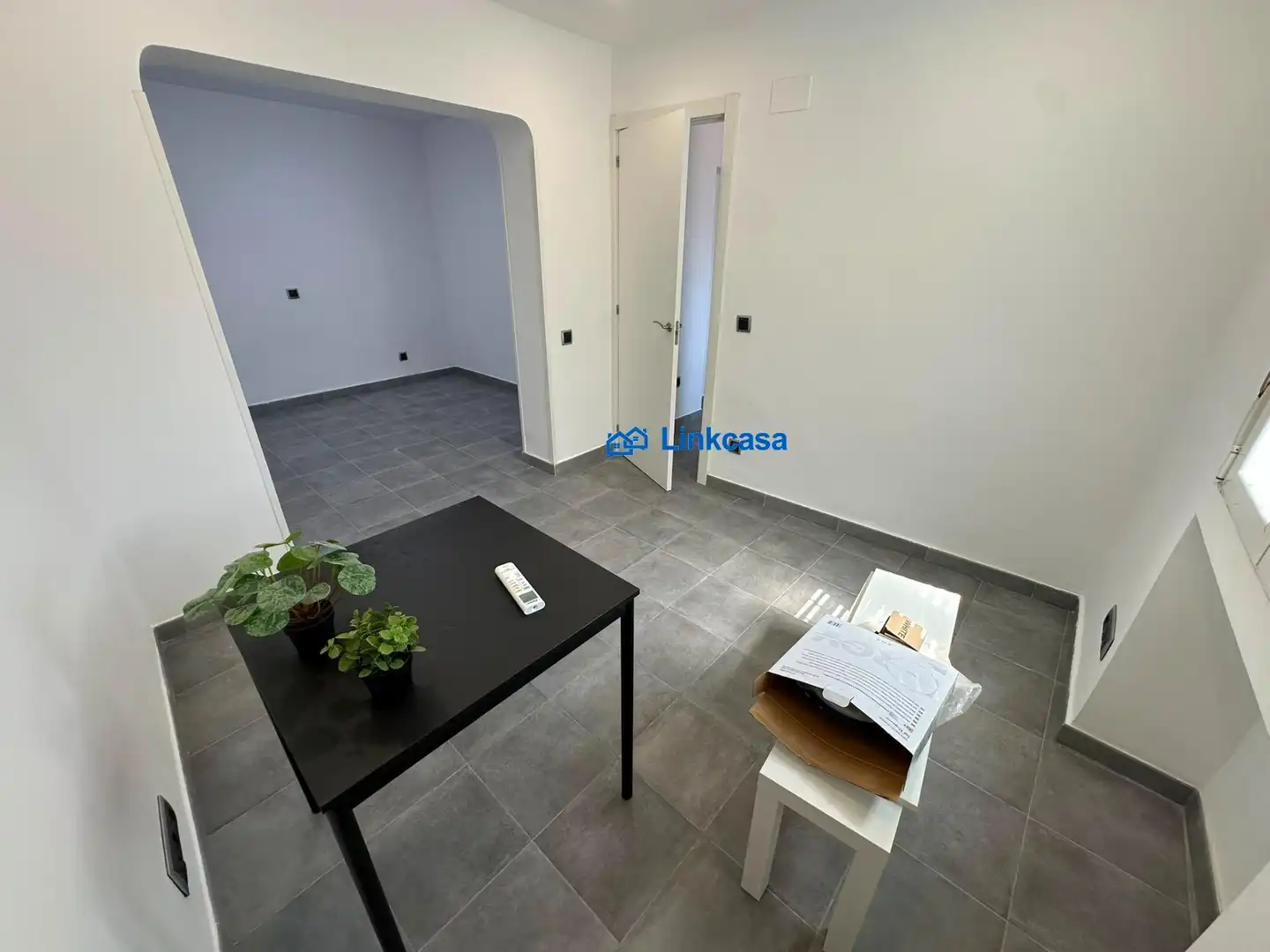 Flat for sale in Madrid  with Air Conditioner, Heating and Furnished