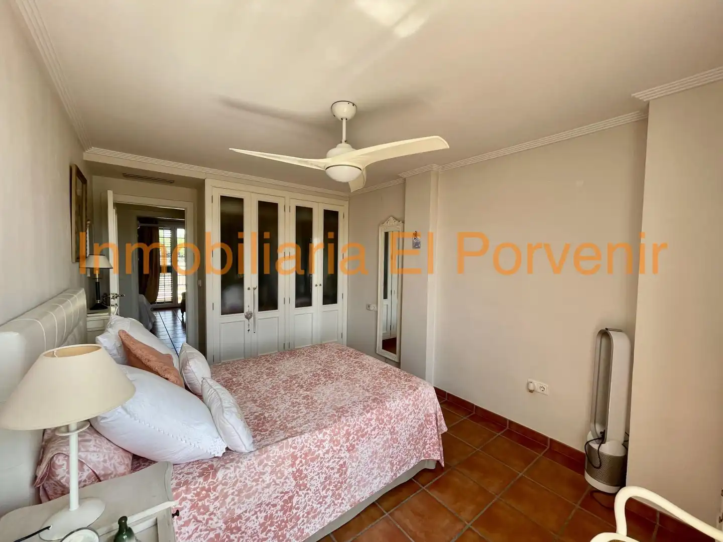 Habitación de Casa o chalet en venta en Torrent con Aire acondicionado, Calefacción y Jardín privado