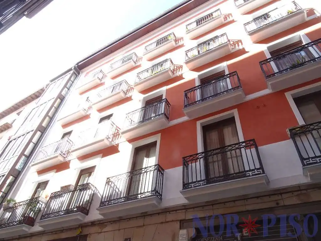 Pis amb terrassa en venda a Ibaiondo, imagen 3