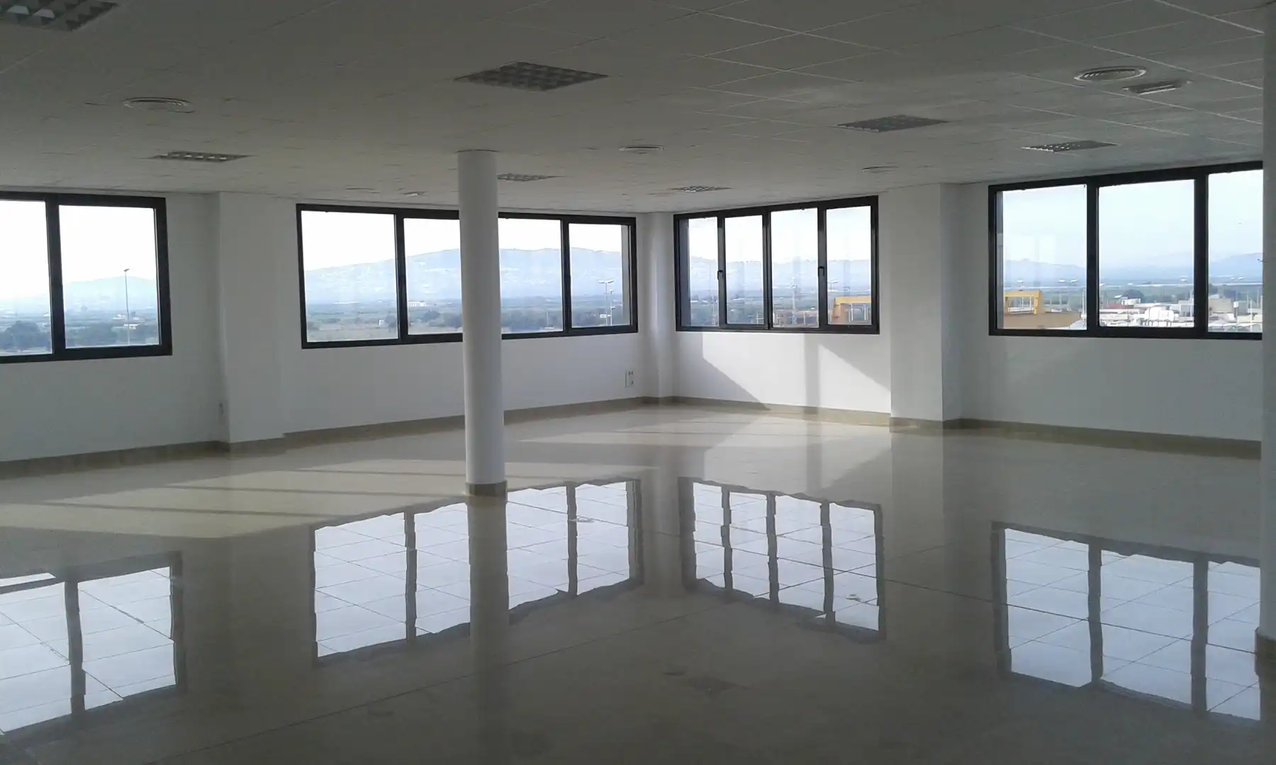 Edificio en venta en Riba-roja de Túria
