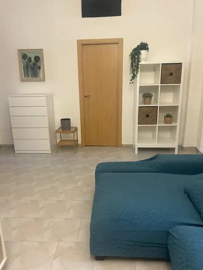 Schlafzimmer von Erdgeschoss zur Miete in Valencia mit Klimaanlage und Möbliert