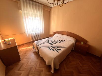 Bedroom of Flat for sale in Valladolid Capital