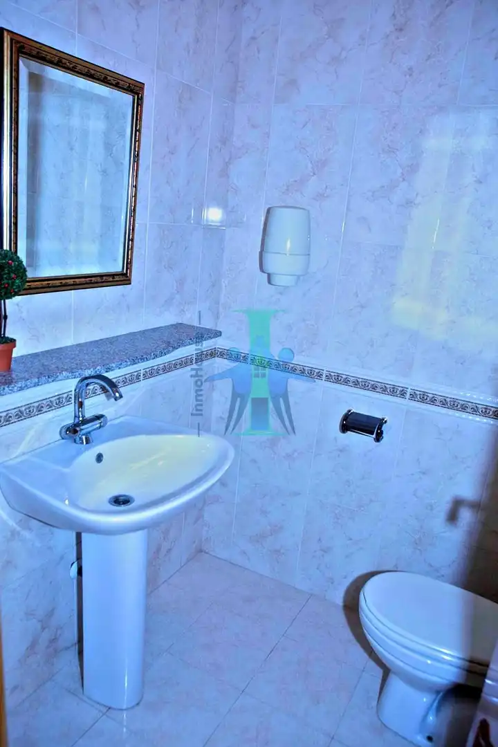 Casa bifamiliare con terrazza in vendita a San Pablo, imagen 34