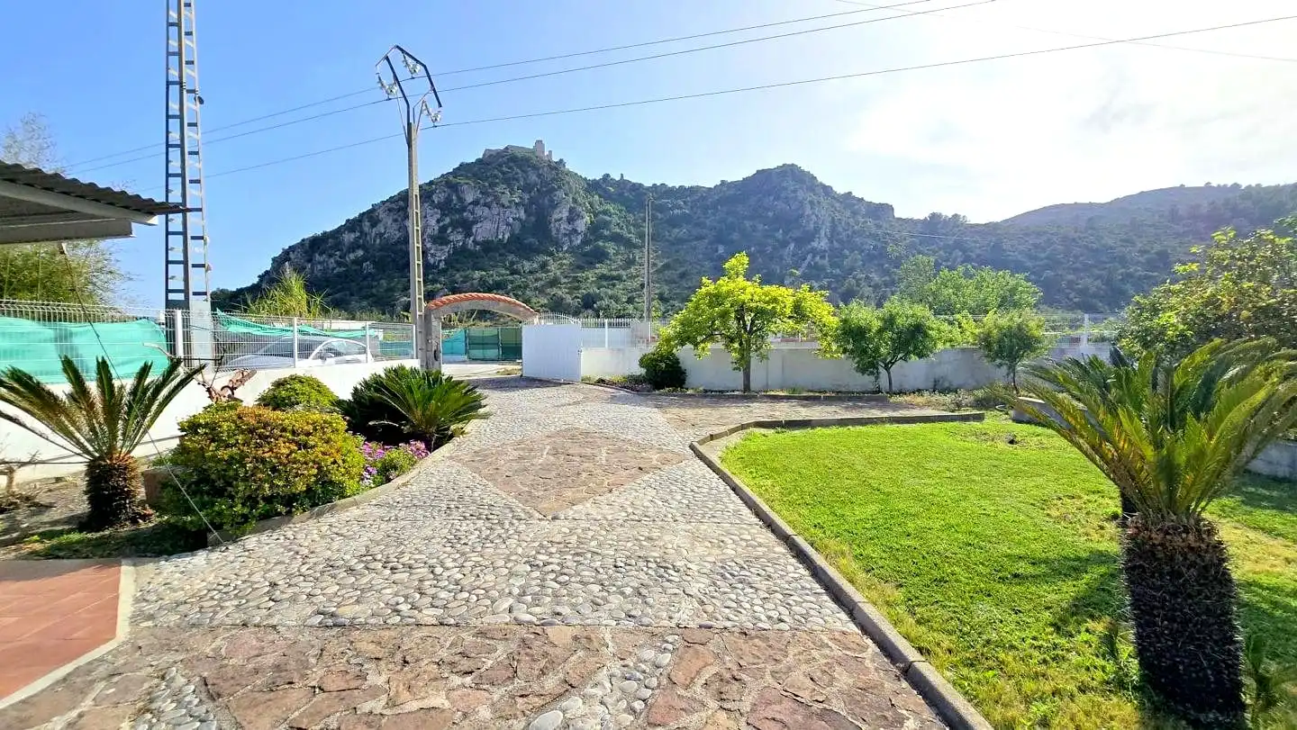 House with garden for sale in Camí de la Sèquia del Rei
