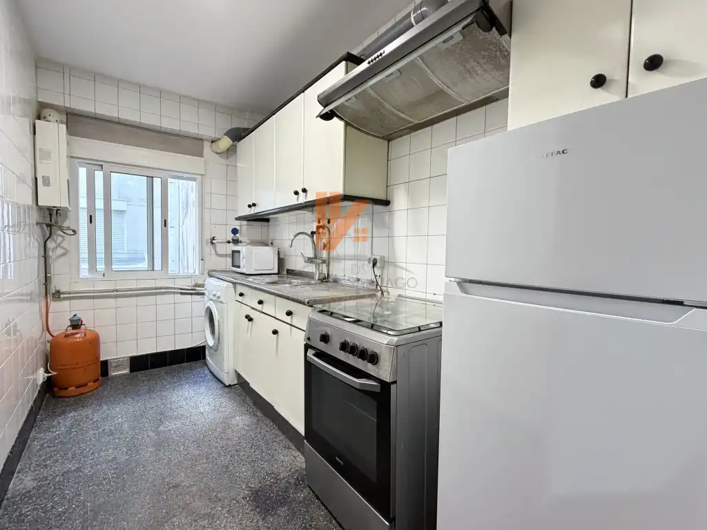 Flat with lift for sale in Rua Xeneral Pardiñas, imagen 4