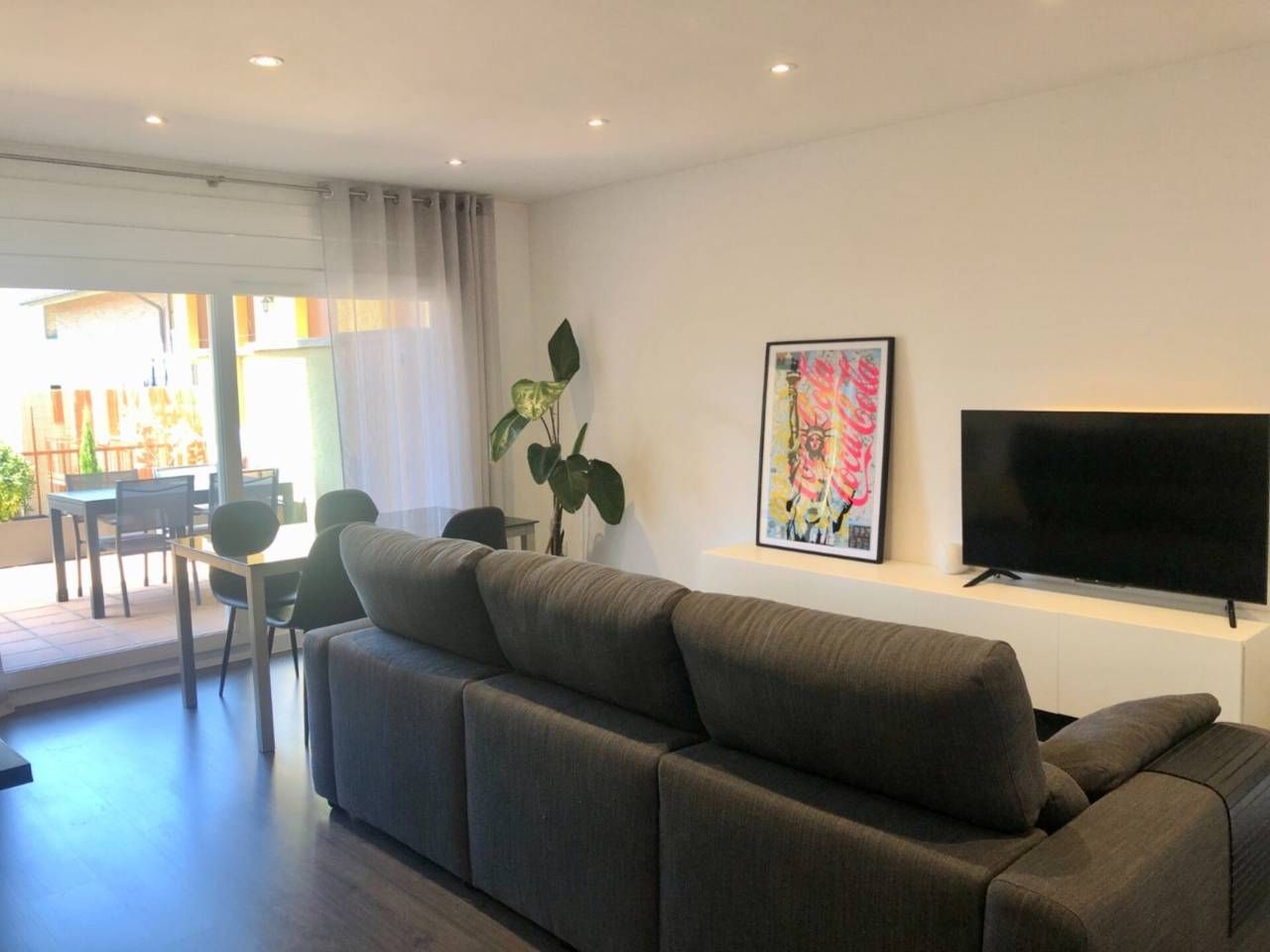 Sala d'estar de Pis en venda en Sant Julià de Vilatorta amb Parquet, Terrassa i Traster