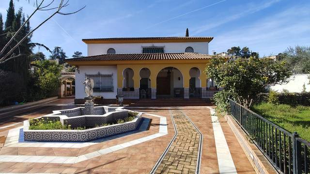 Casa-chalet en Venta en El Brillante -El Naranjo - El Tablero