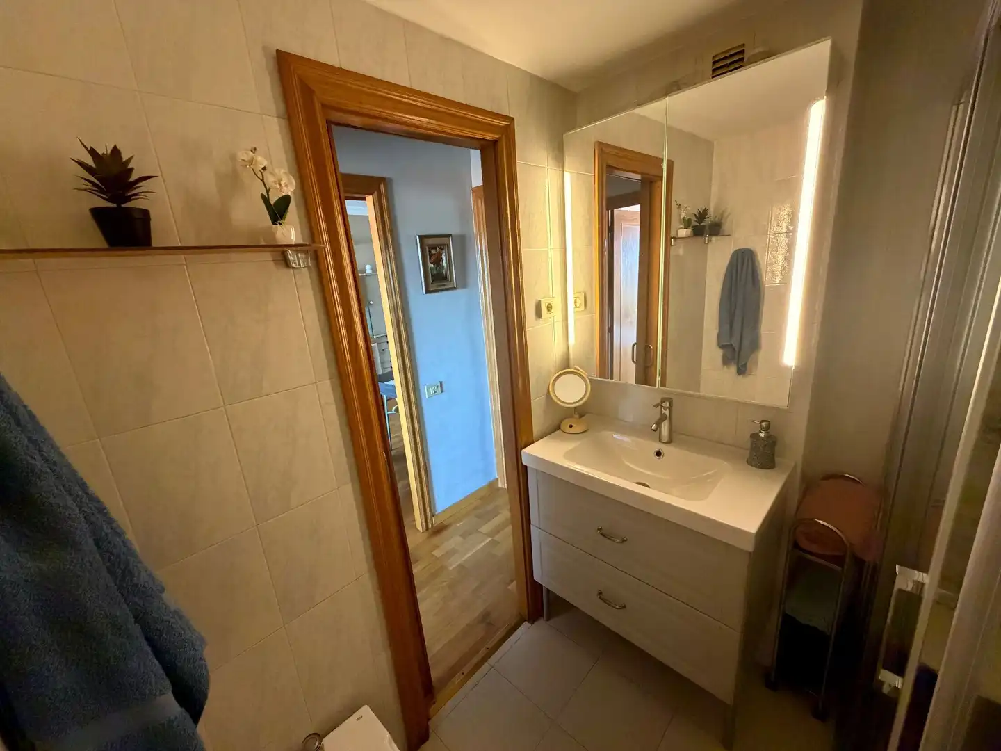 Bathroom of Flat for sale in Esparreguera  with Air Conditioner, Heating and Terrace