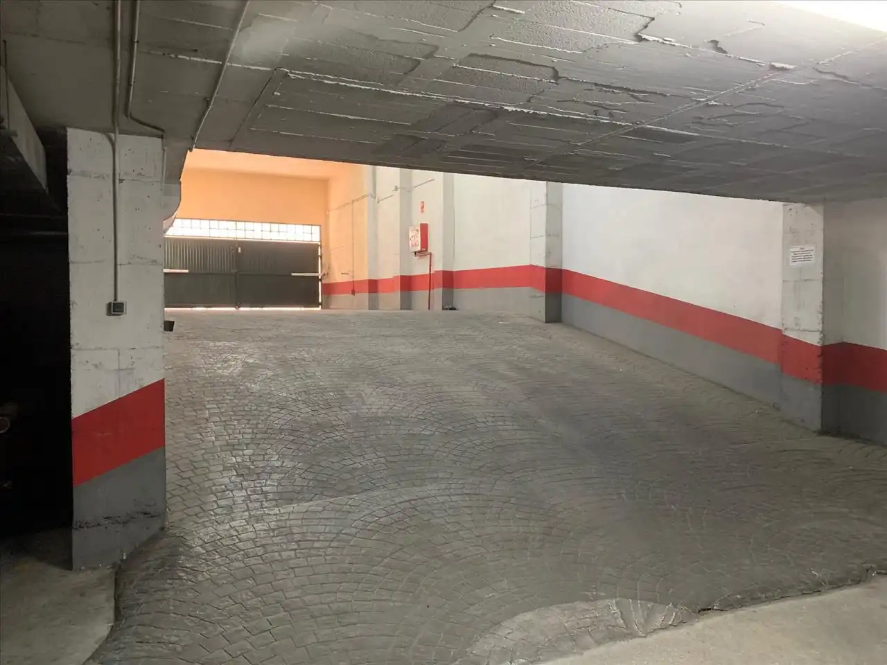 Parkplatz von Garage zum Verkauf in Torremolinos