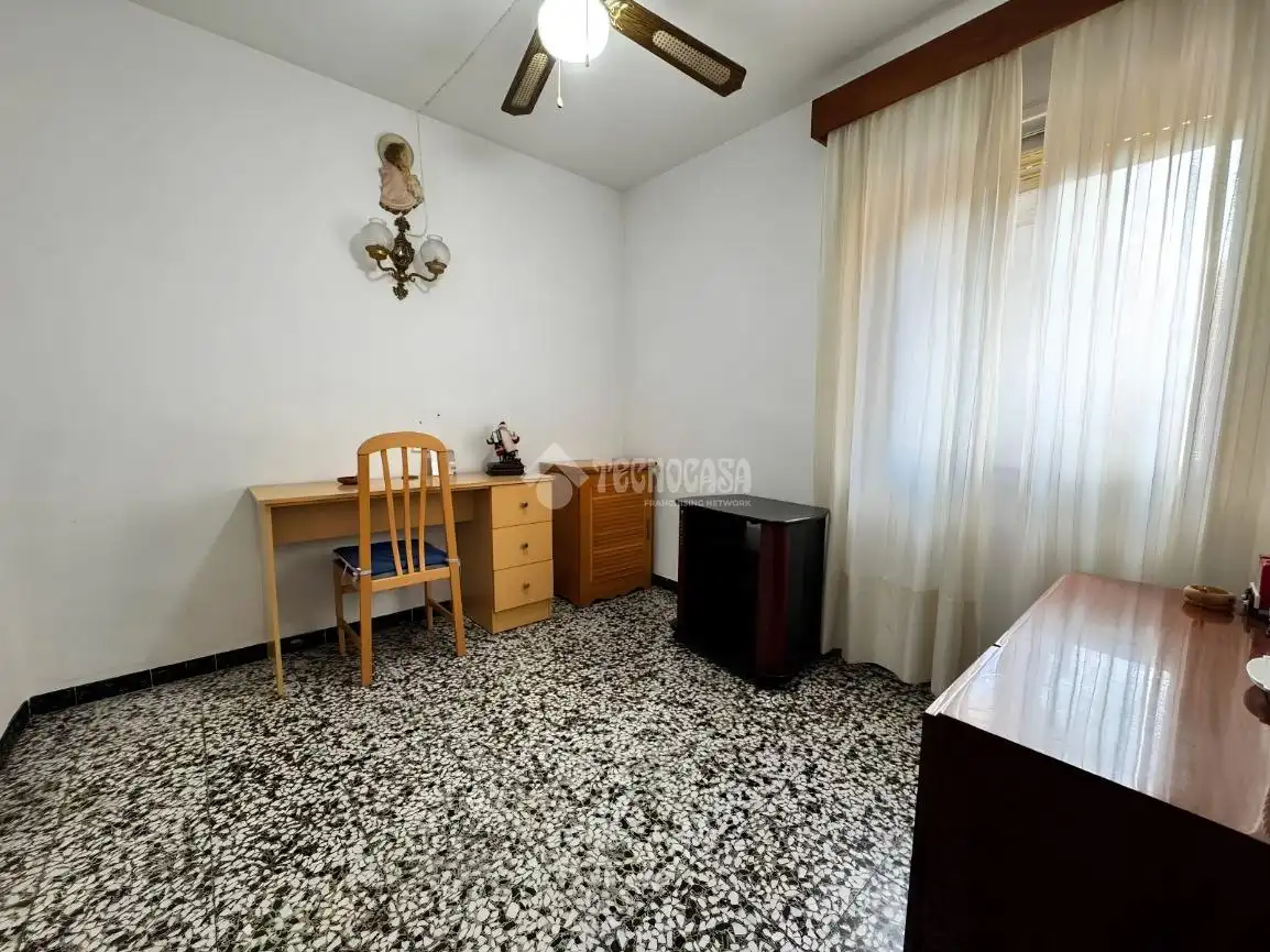 Habitación de Piso en venta en Fuengirola con Balcón