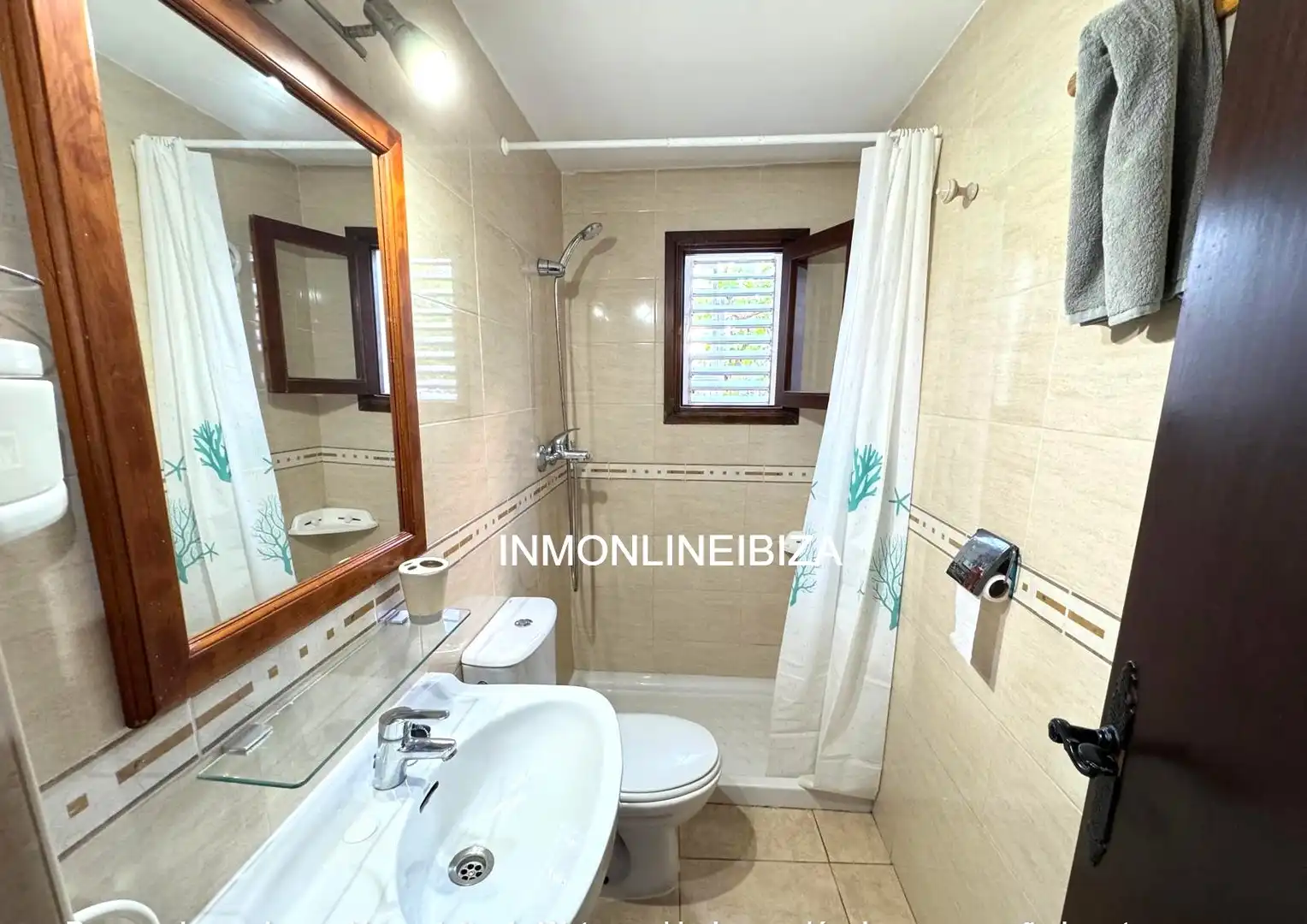 Baño de Piso de alquiler en Sant Josep de sa Talaia con Amueblado, Horno y Lavadora