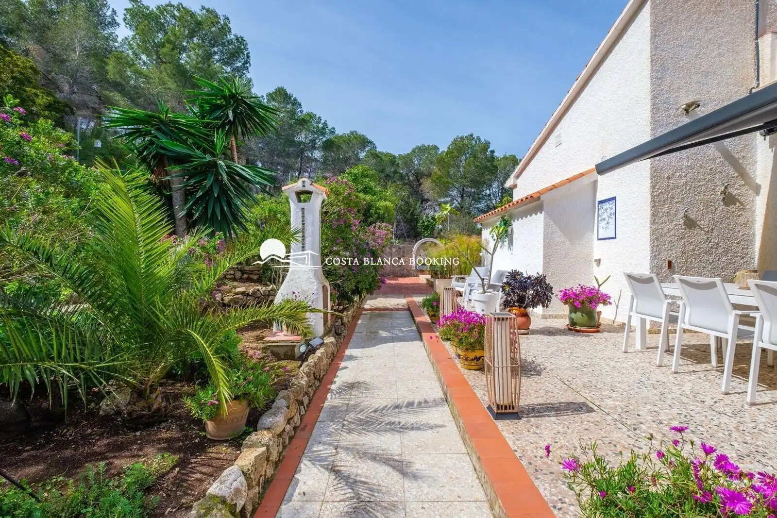 Vista exterior de Casa o chalet en venta en L'Alfàs del Pi con Terraza, Trastero y Piscina