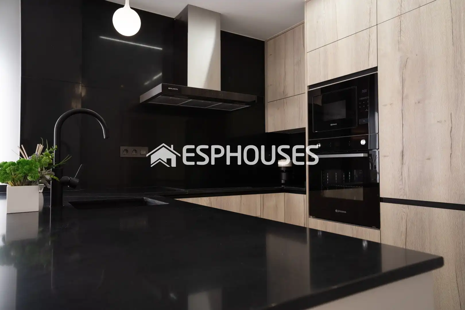 Kitchen of Ground floor for sale in Pilar de la Horadada  with Terrace, Balcony and Community pool