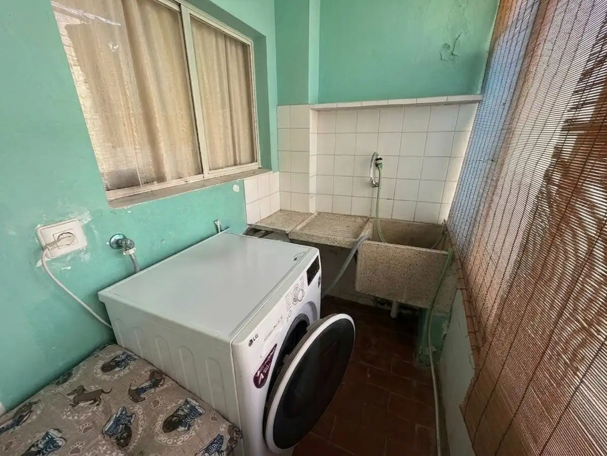 Cuina de Pis en venda en Vilallonga / Villalonga amb Terrassa i Balcó