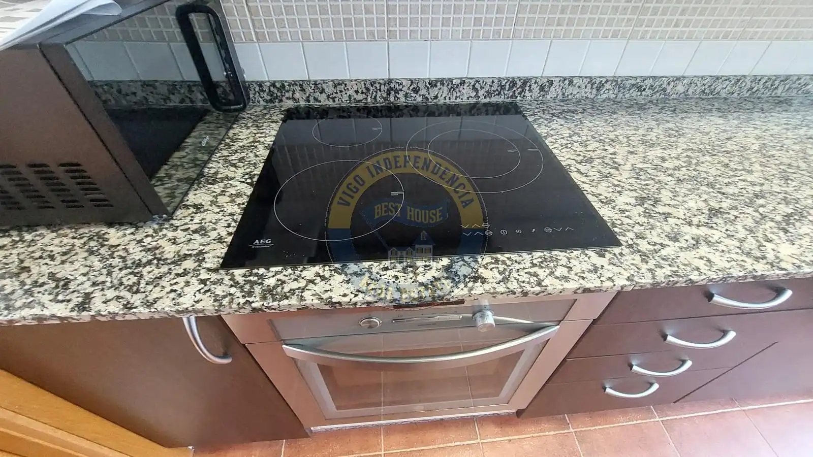 Cocina de Ático en venta en Vigo  con Calefacción, Parquet y Terraza
