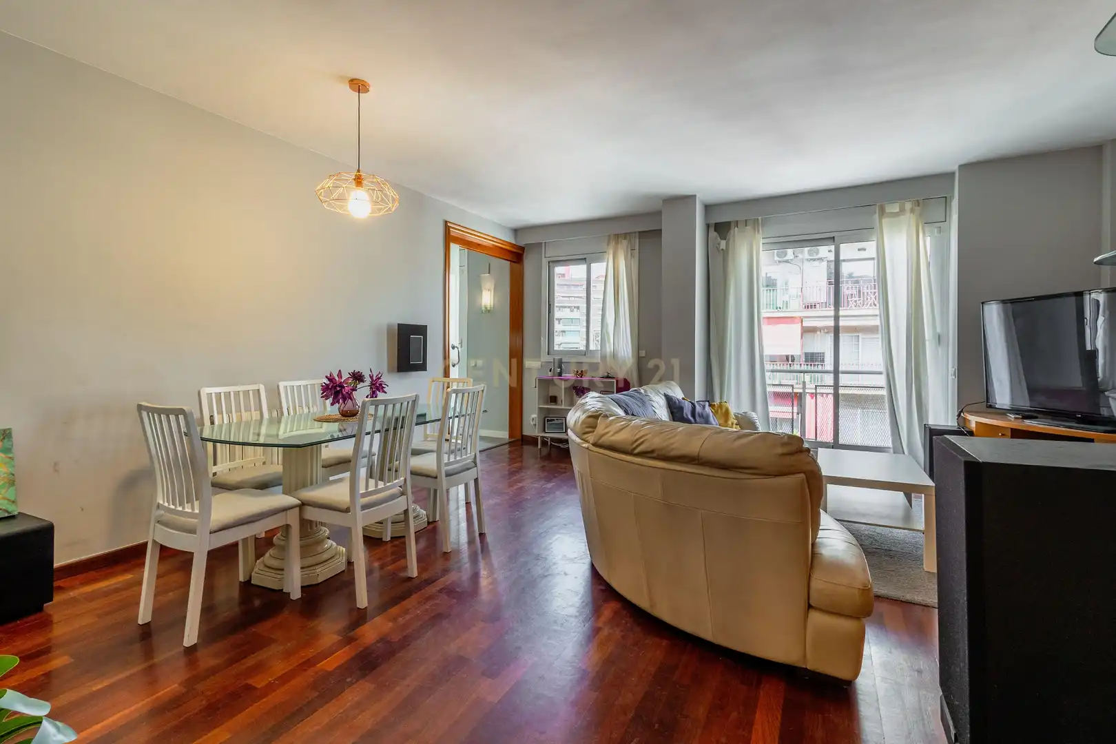 Wohnzimmer von Wohnungen zum Verkauf in L'Hospitalet de Llobregat mit Balkon