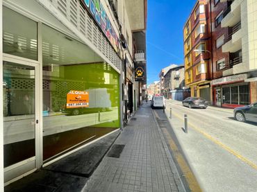 Local comercial en alquiler en Calle marcelo macias 12